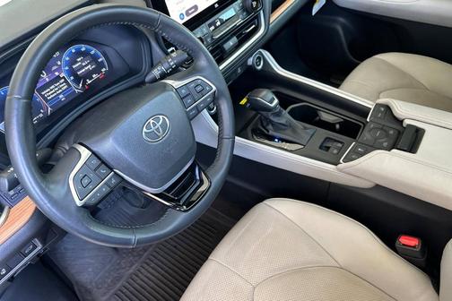 2024 Toyota Grand Highlander Limited