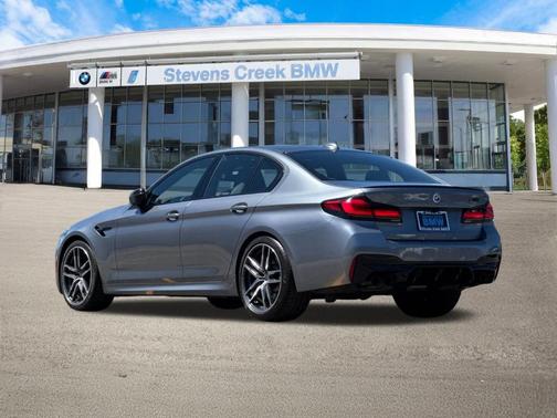 2022 BMW M5 Base