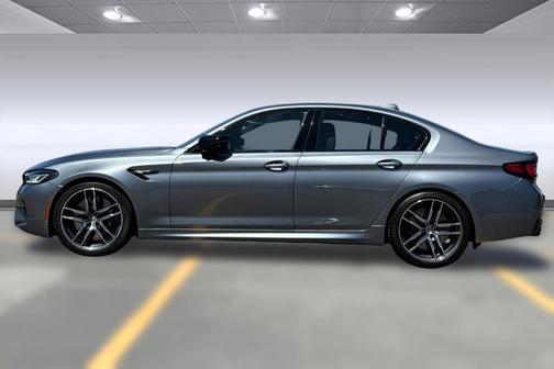 2022 BMW M5 Base