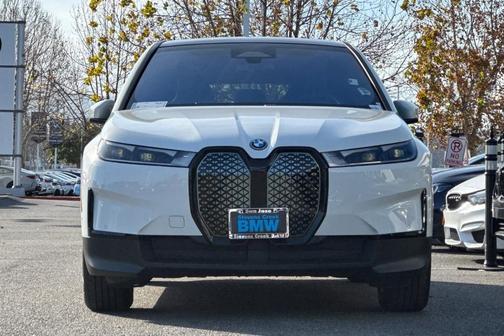 2025 BMW iX xDrive50