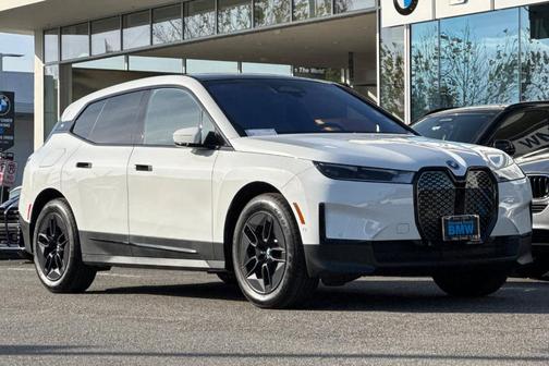 2025 BMW iX xDrive50
