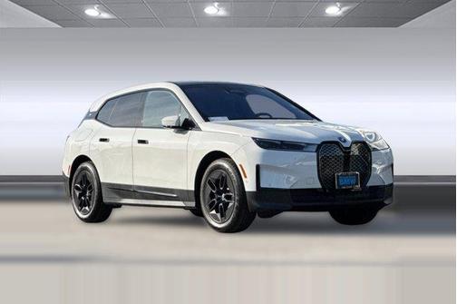2025 BMW iX xDrive50