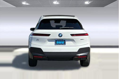 2025 BMW iX xDrive50
