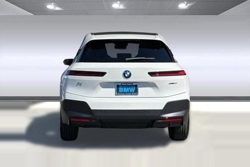 2025 BMW iX xDrive50