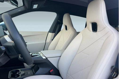 2026 BMW iX xDrive60