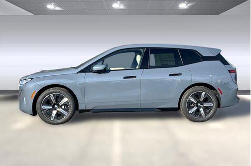 2026 BMW iX xDrive60