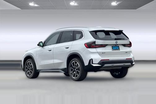 Mineral White Metallic 2026 BMW X1 xDrive28i