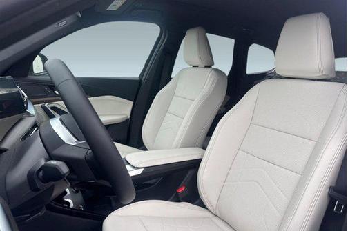 Mineral White Metallic 2026 BMW X1 xDrive28i
