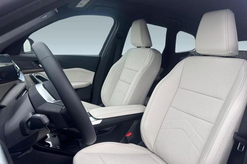 Mineral White Metallic 2026 BMW X1 xDrive28i