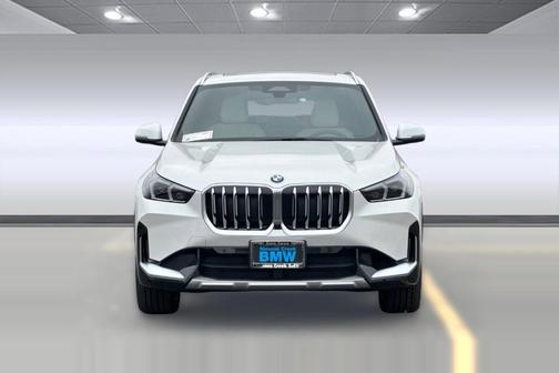 Mineral White Metallic 2026 BMW X1 xDrive28i
