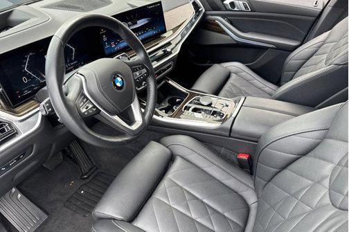 2025 BMW X5 xDrive40i