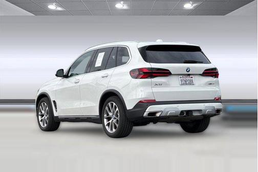 2025 BMW X5 xDrive40i