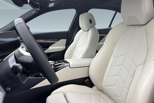 Mineral White Metallic 2026 BMW i5 eDrive40