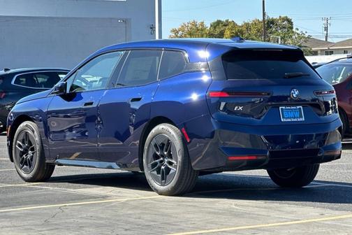 2026 BMW iX xDrive45