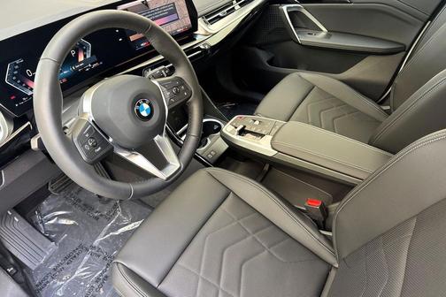 Alpine White 2026 BMW X1 xDrive28i
