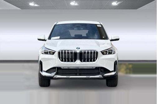 Alpine White 2026 BMW X1 xDrive28i