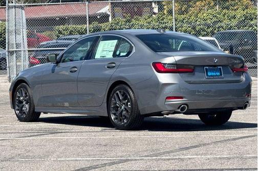 Skyscraper Grey Metallic 2025 BMW 330 330i