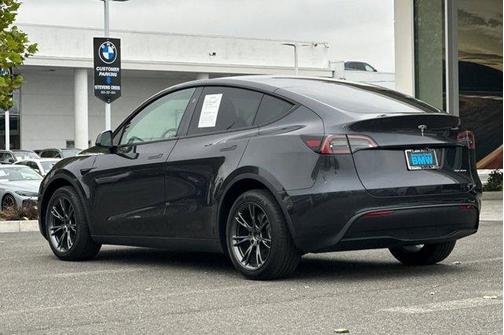 2025 Tesla Model Y Long Range Dual Motor All-Wheel Drive
