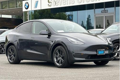 2025 Tesla Model Y Long Range Dual Motor All-Wheel Drive