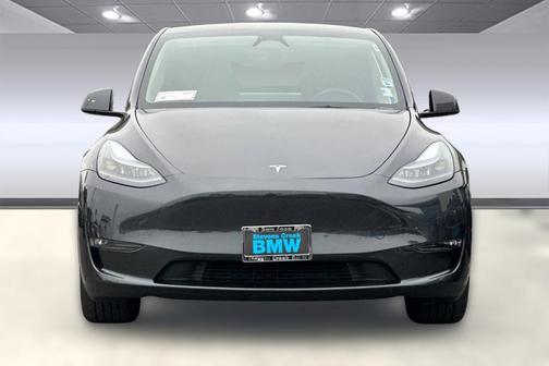 2025 Tesla Model Y Long Range Dual Motor All-Wheel Drive