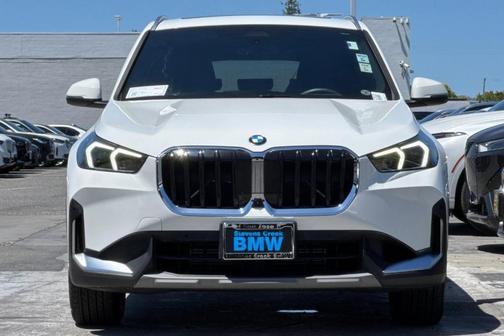 Alpine White 2023 BMW X1 xDrive28i