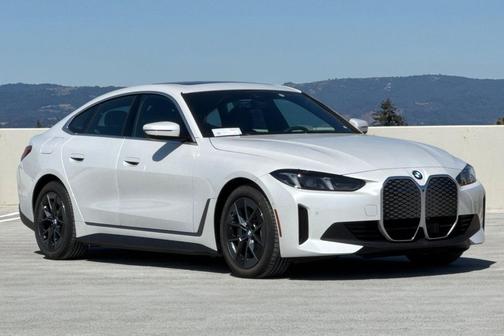 Mineral White Metallic 2026 BMW i4 Gran Coupe xDrive40