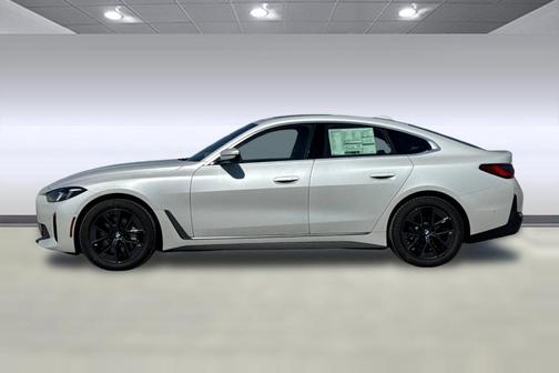 Mineral White Metallic 2026 BMW i4 Gran Coupe xDrive40