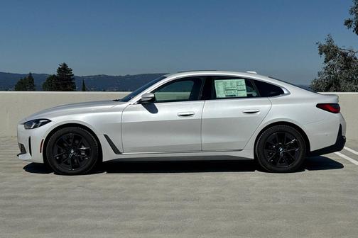 Mineral White Metallic 2026 BMW i4 Gran Coupe xDrive40