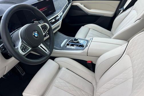 Tanzanite Blue II Metallic 2025 BMW X5 M60i