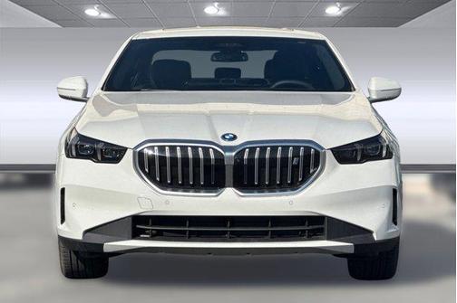 2025 BMW i5 eDrive40