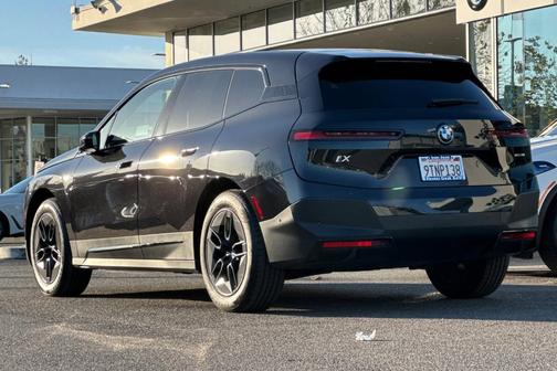 2025 BMW iX xDrive50