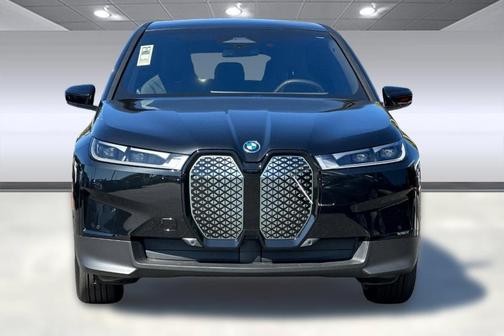 2025 BMW iX xDrive50