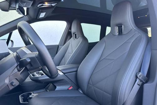 2025 BMW iX xDrive50