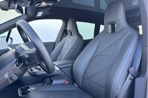 2025 BMW iX xDrive50