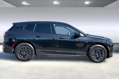2025 BMW iX xDrive50