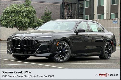 2026 BMW 750e i xDrive