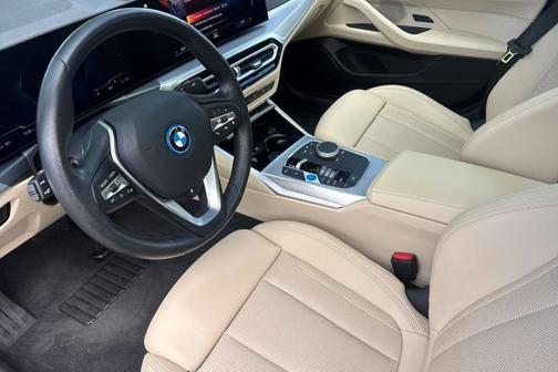 Individual Dravit Grey Metallic 2023 BMW i4 Gran Coupe eDrive35