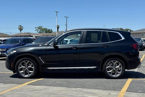 Black Sapphire Metallic 2023 BMW X3 xDrive30i