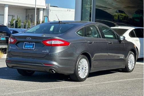 2015 Ford Fusion Hybrid SE