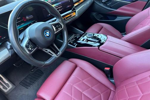 Brooklyn Grey Metallic 2024 BMW i5 eDrive40