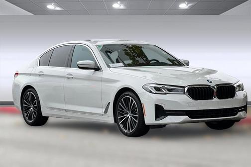 2022 BMW 530 i