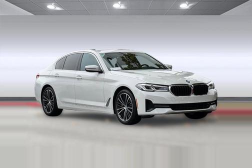 2022 BMW 530 i