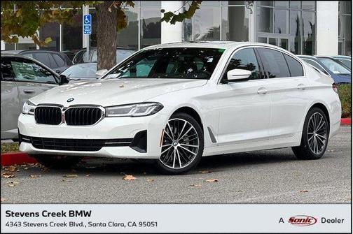 2022 BMW 530 i