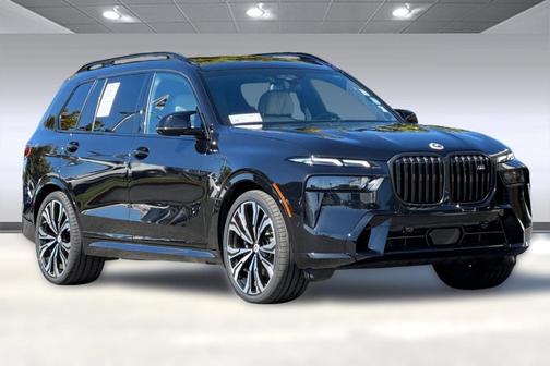 2023 BMW X7 M60i