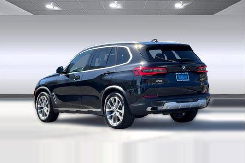 Black Sapphire Metallic 2023 BMW X5 xDrive40i