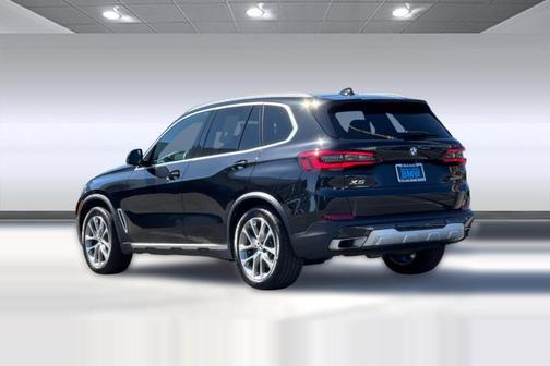 Black Sapphire Metallic 2023 BMW X5 xDrive40i