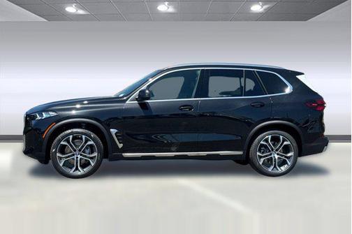 Black Sapphire Metallic 2026 BMW X5 xDrive40i