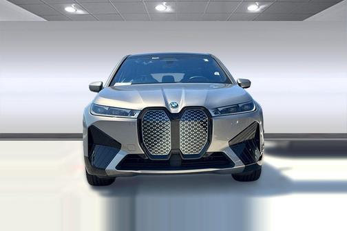 Oxide Grey Metallic 2023 BMW iX M60