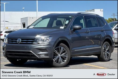 Platinum Gray Metallic 2018 Volkswagen Tiguan 2.0T SEL