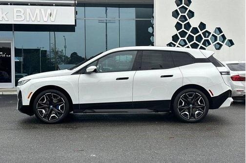 2025 BMW iX xDrive50